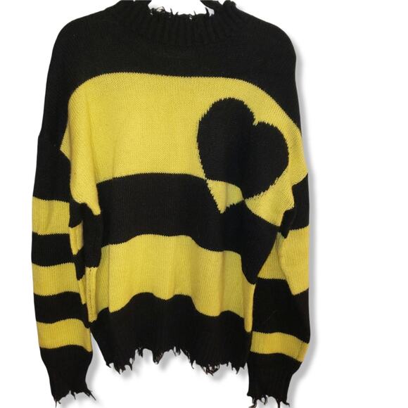 SHOW ROOM brand Woman's oversized fit sweater. Yellow& black stripe w/heart Wool - Picture 1 of 9